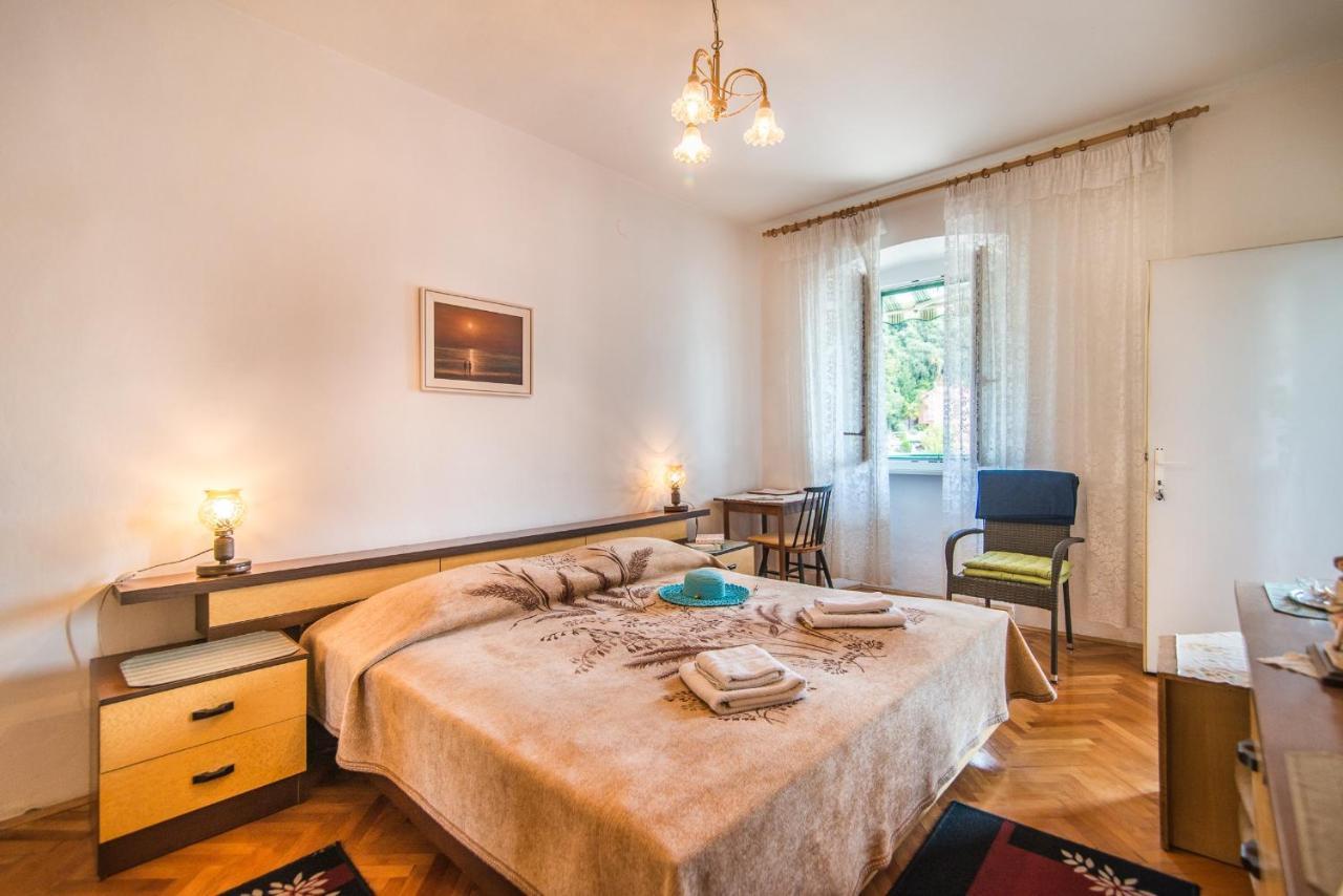 Room Sandra Rabac Exterior foto